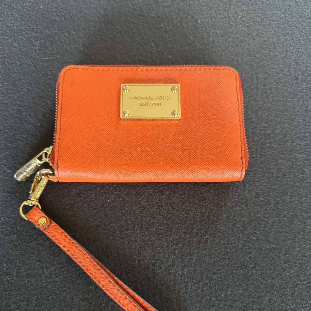 Micheal Kors wallet